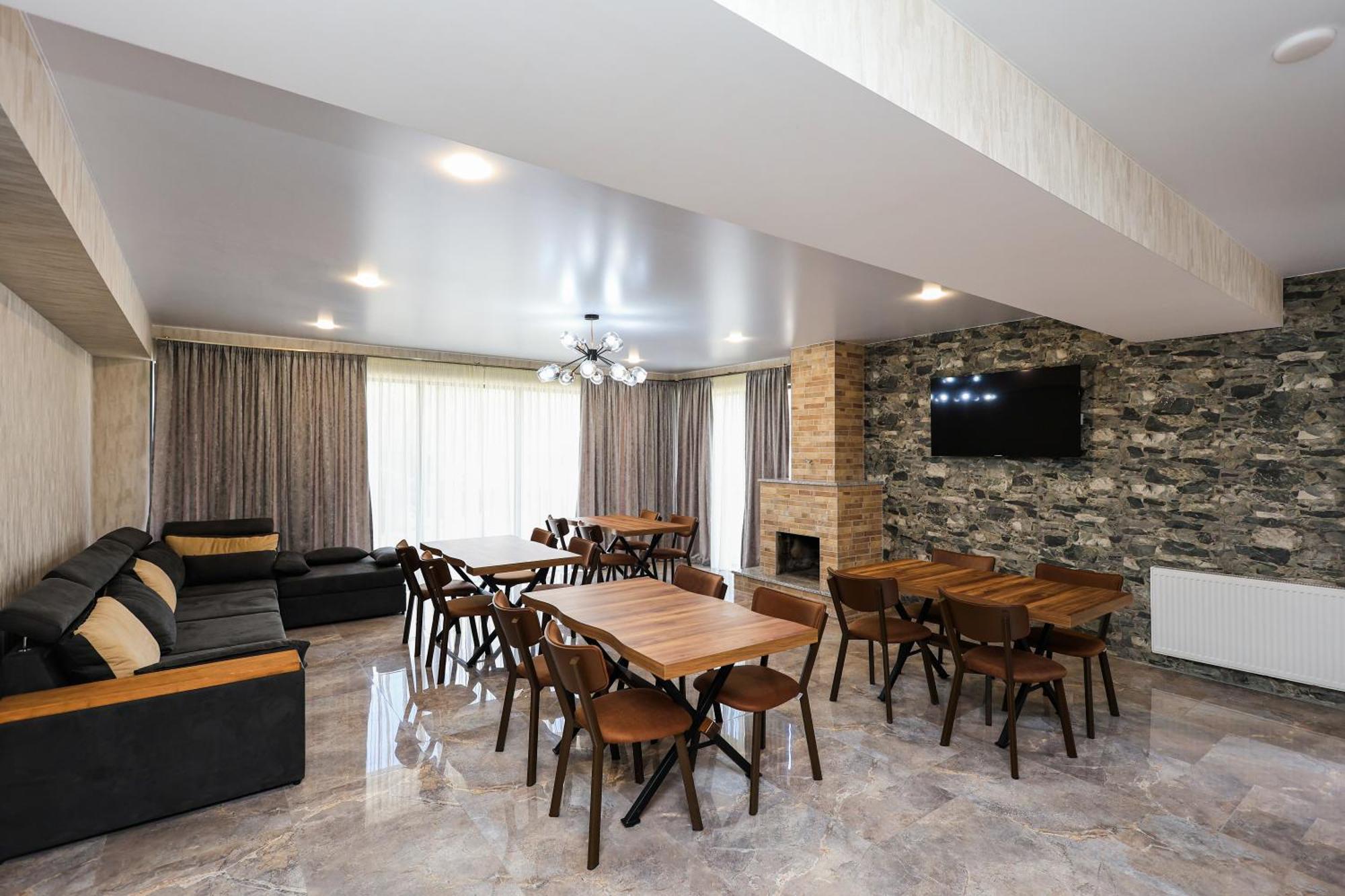 Hotel Heaven Hill Kazbegi Exterior foto